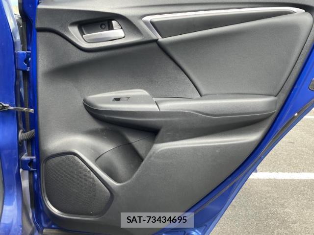 Honda FIT HYBRID 2015-01 8652642-4