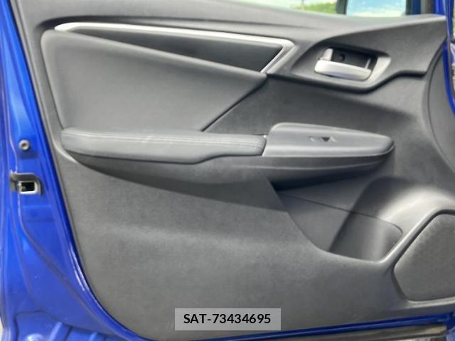 Honda FIT HYBRID 2015-01 8652642-5