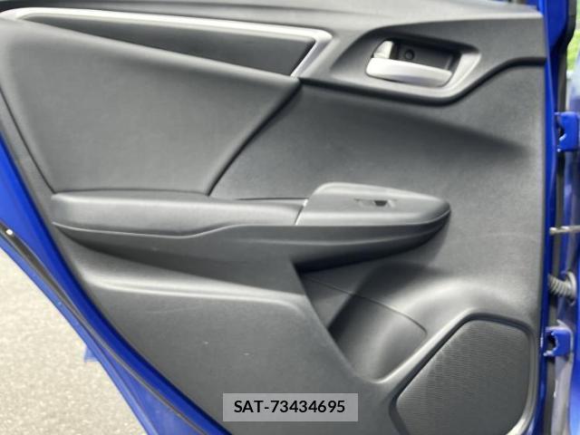 Honda FIT HYBRID 2015-01 8652642-6