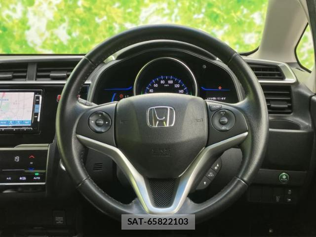 Honda FIT HYBRID 2015-08 8653471-14