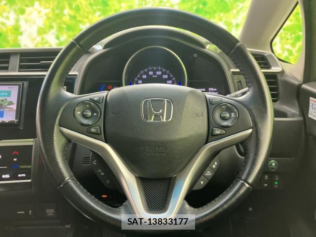 Honda FIT HYBRID 2018-05 8653577-13
