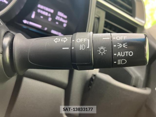 Honda FIT HYBRID 2018-05 8653577-14