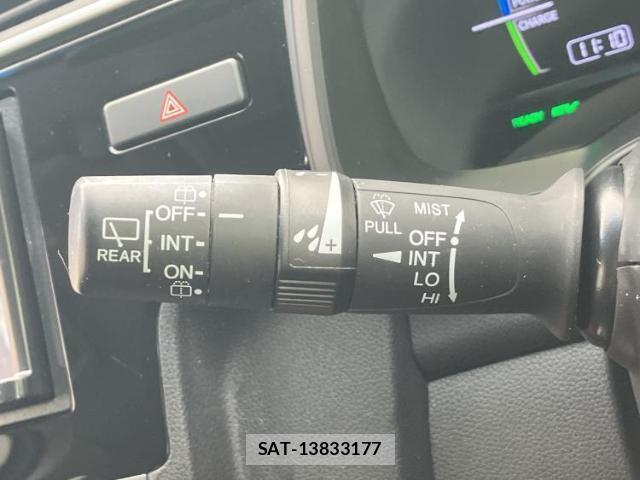 Honda FIT HYBRID 2018-05 8653577-15