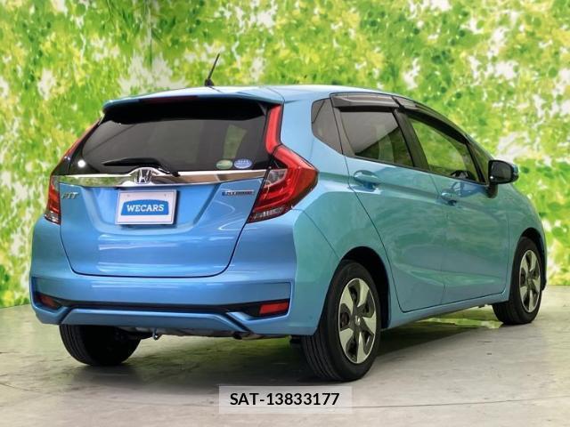 Honda FIT HYBRID 2018-05 8653577-2