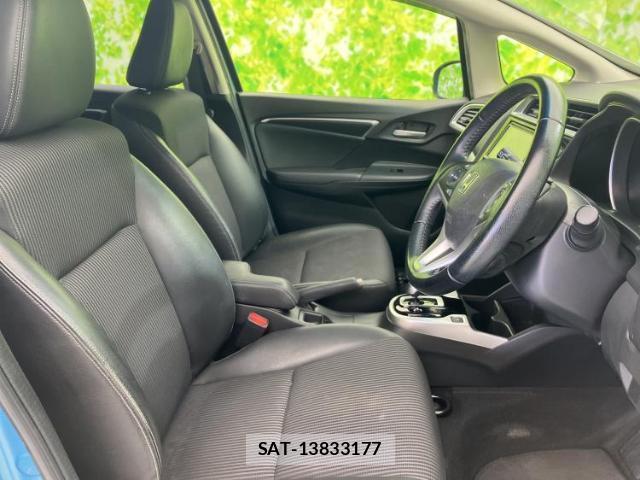 Honda FIT HYBRID 2018-05 8653577-3