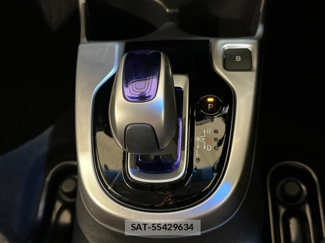Honda FIT HYBRID 2016-01 8653917-19