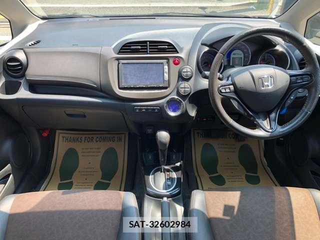 Honda FIT SHUTTLE HYBRID 2014-04 8647135-1