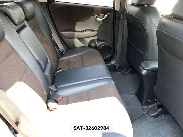 Honda FIT SHUTTLE HYBRID 2014-04 8647135-14