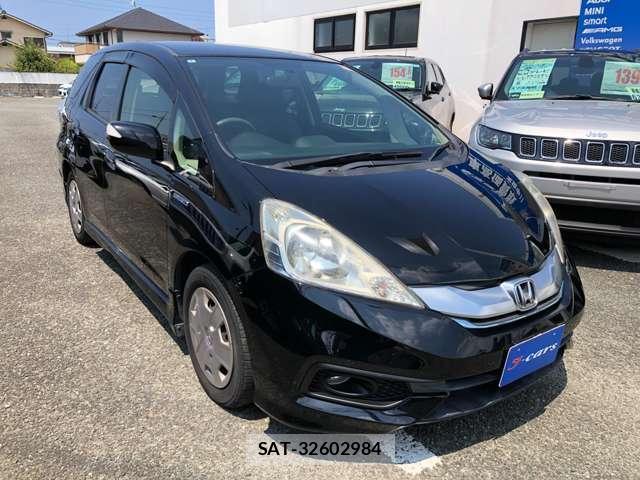 Honda FIT SHUTTLE HYBRID 2014-04 8647135-2