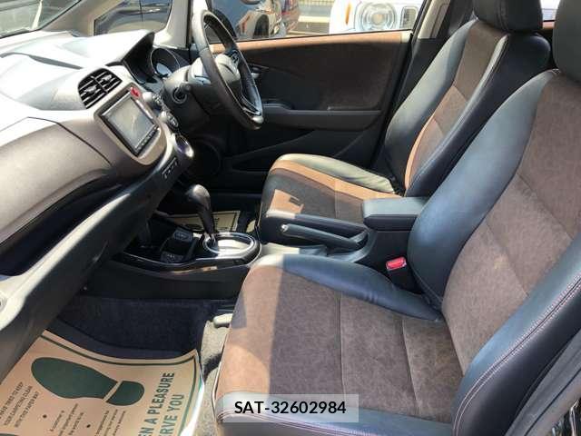 Honda FIT SHUTTLE HYBRID 2014-04 8647135-7