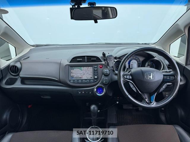 Honda FIT SHUTTLE HYBRID 2011-12 8651670-2