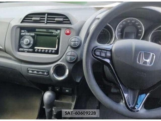 Honda FIT SHUTTLE 2012-02 8650688-2
