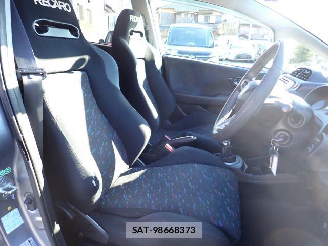 Honda FIT 2009-07 8647259-5