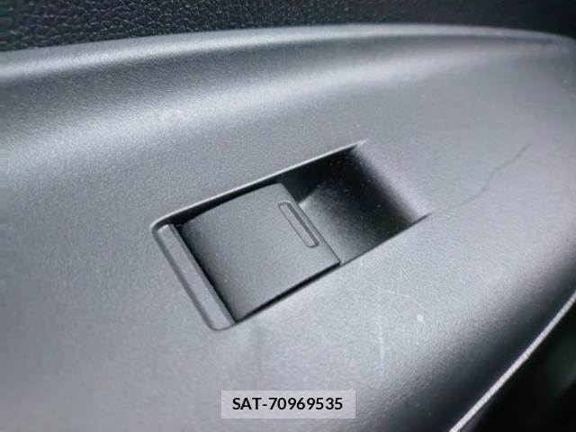 Honda FIT 2019-08 8647525-12