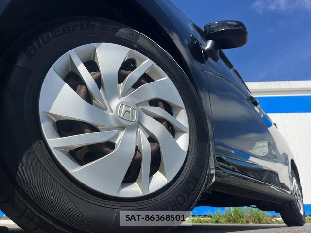 Honda FIT 2015-06 8648442-13