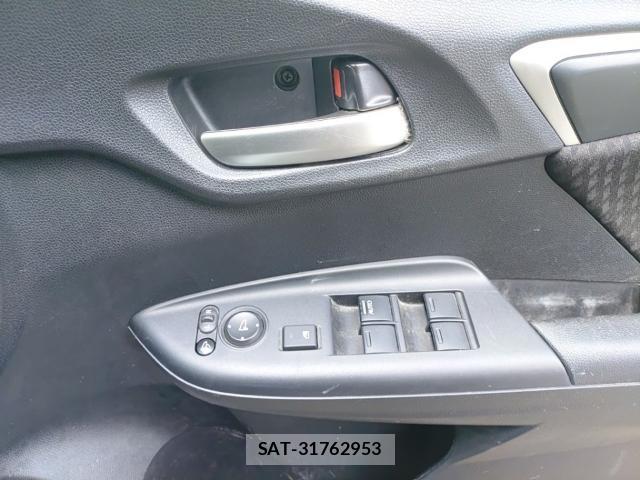Honda FIT 2019-08 8648632-13