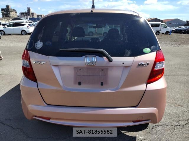 Honda FIT 2013-08 8653350-1