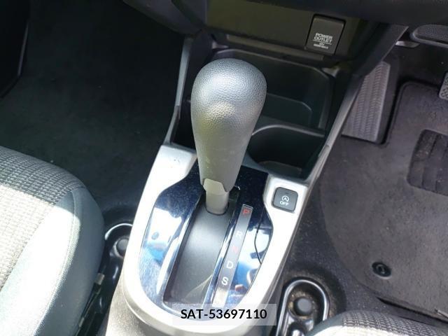 Honda FIT 2015-08 8653367-11