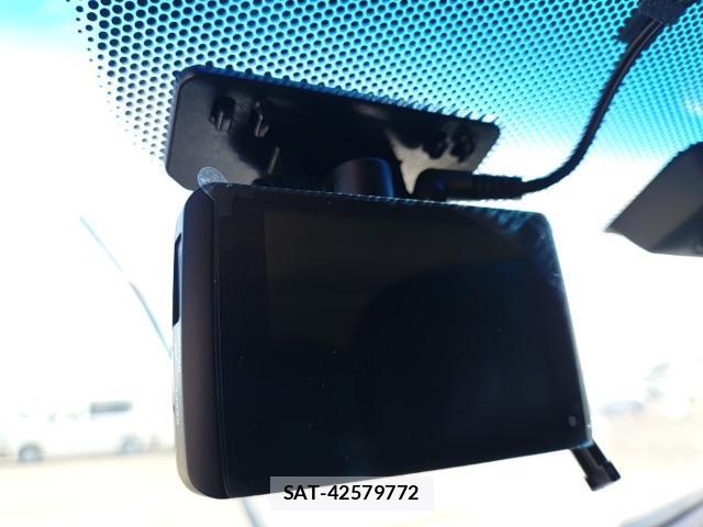 Honda FIT 2019-08 8653368-16