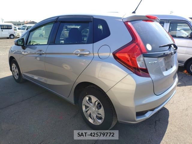 Honda FIT 2019-08 8653368-5