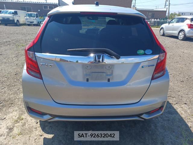 Honda FIT 2018-08 8653427-1