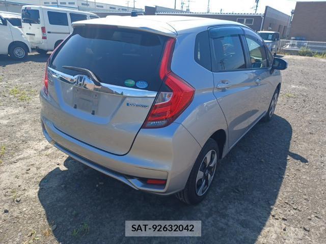 Honda FIT 2018-08 8653427-4