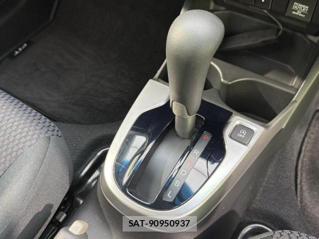 Honda FIT 2019-10 8653485-16