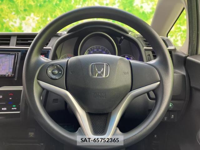 Honda FIT 2016-05 8653586-14
