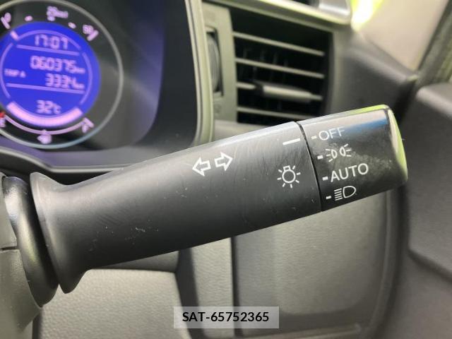 Honda FIT 2016-05 8653586-15