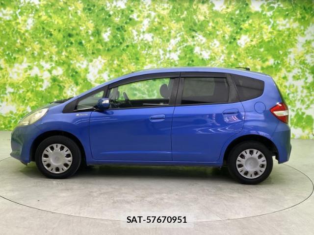Honda FIT 2012-02 8653777-1