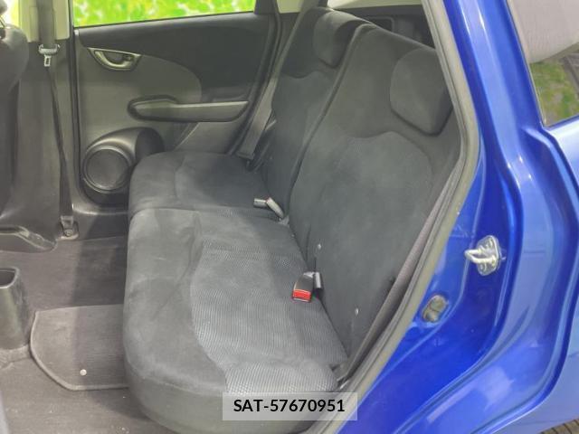 Honda FIT 2012-02 8653777-6