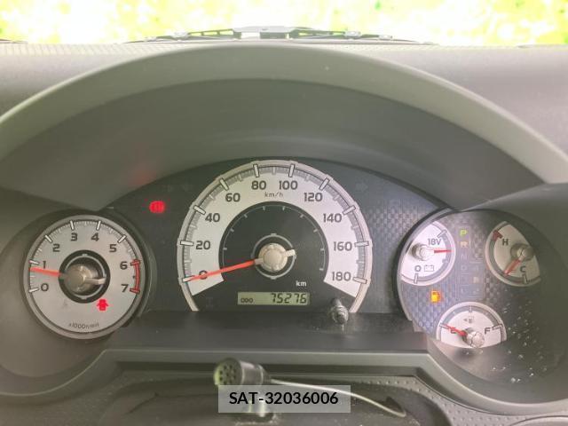 Toyota FJ CRUISER 2017-08 8647953-14