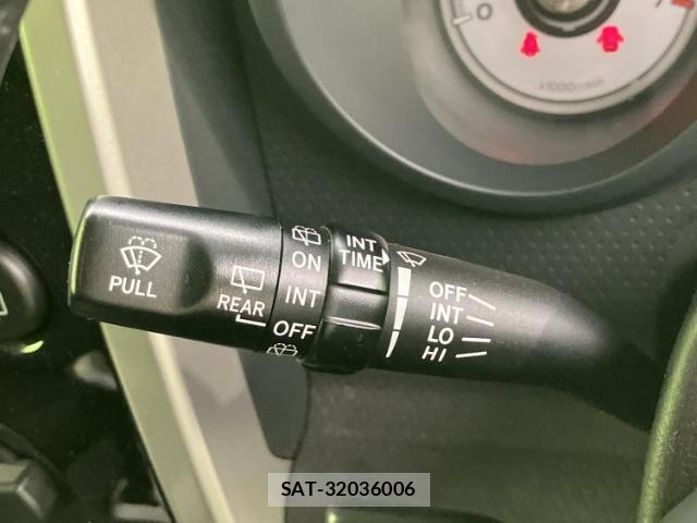 Toyota FJ CRUISER 2017-08 8647953-17