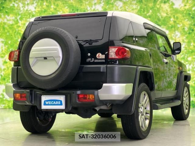 Toyota FJ CRUISER 2017-08 8647953-2