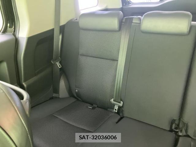 Toyota FJ CRUISER 2017-08 8647953-4