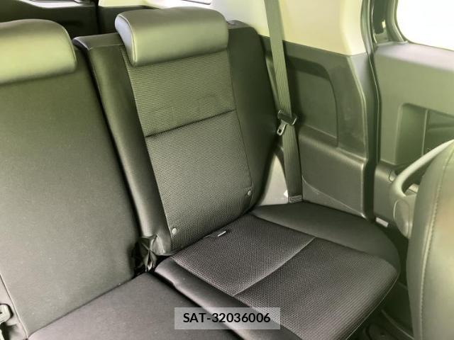 Toyota FJ CRUISER 2017-08 8647953-7
