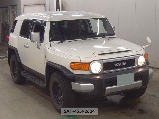 Toyota FJ CRUISER 2016-05 8650986-0
