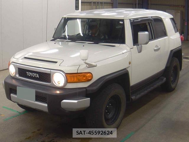 Toyota FJ CRUISER 2016-05 8650986-4