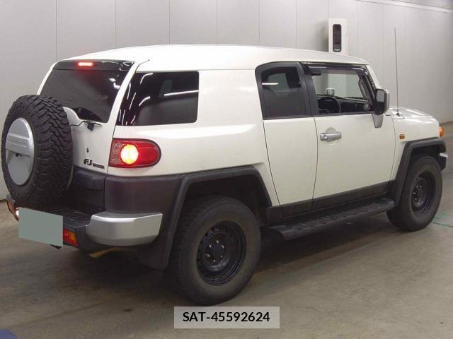 Toyota FJ CRUISER 2016-05 8650986-5