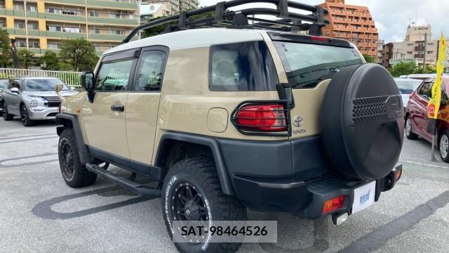 Toyota FJ CRUISER 2011-11 8651395-12