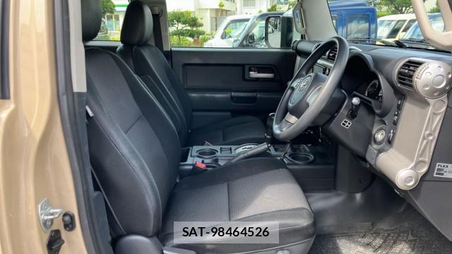 Toyota FJ CRUISER 2011-11 8651395-5