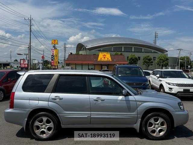 Subaru FORESTER 2003-03 8651812-12