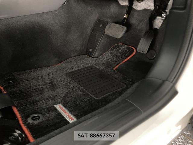 Subaru FORESTER 2019-10 8652903-13