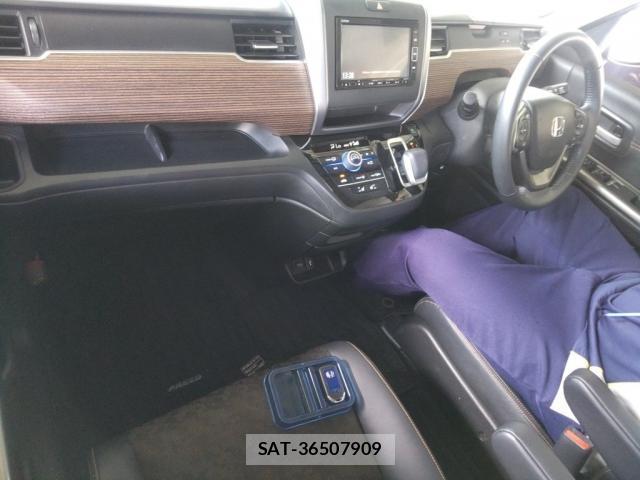 Honda FREED HYBRID 2021-02 8650261-2