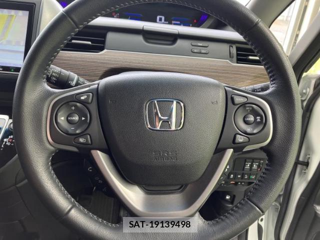 Honda FREED HYBRID 2022-05 8653817-15