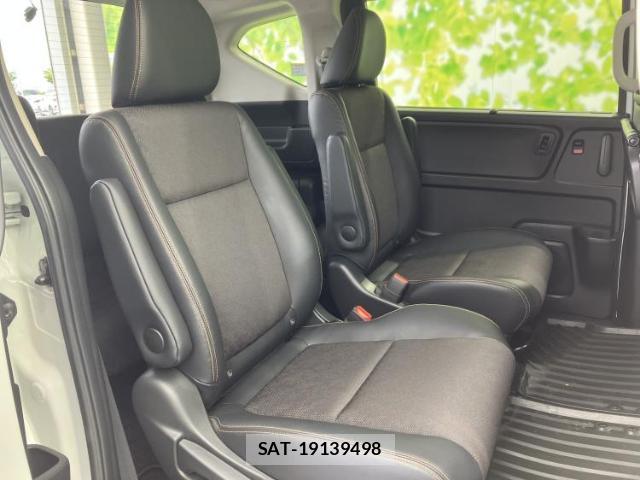 Honda FREED HYBRID 2022-05 8653817-4