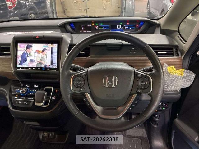 Honda FREED 2020-10 8648909-2