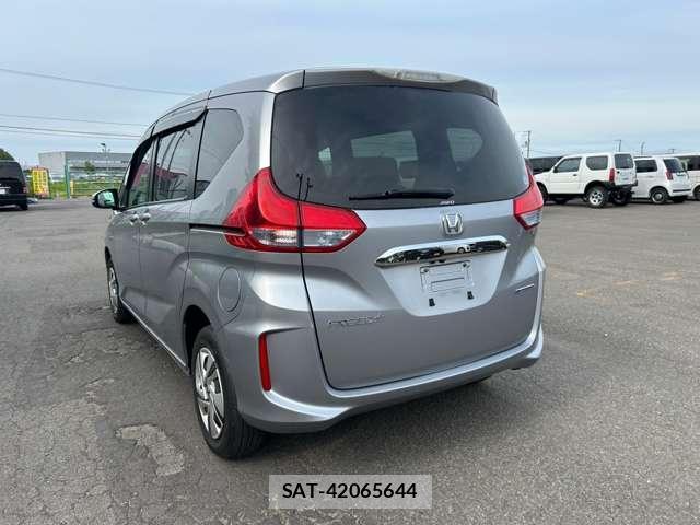 Honda FREED 2017-04 8651748-7