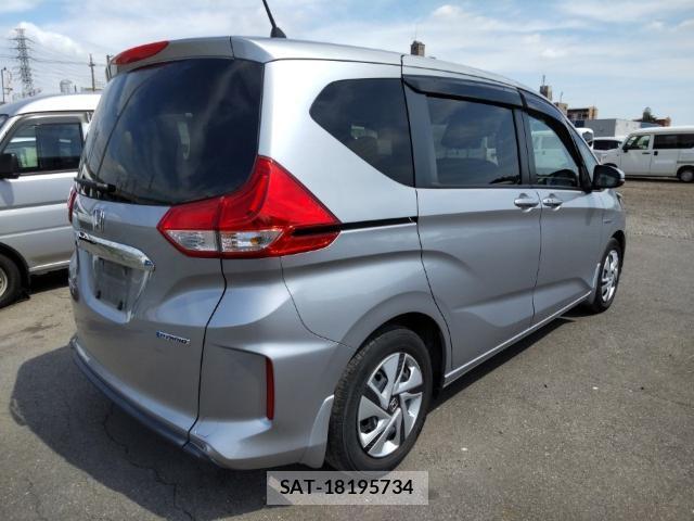 Honda FREED 2021-08 8653356-4