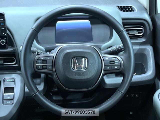 Honda FREED 2025-09 8647296-11